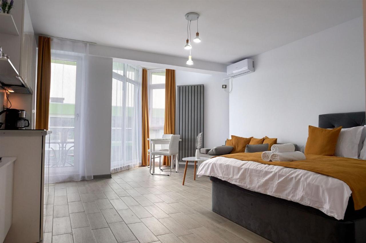 Sunrise King Studio Spa N Pool Beach Resort Năvodari Kültér fotó